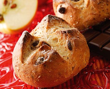 chocolate-chip-rolls-with-appleSmall